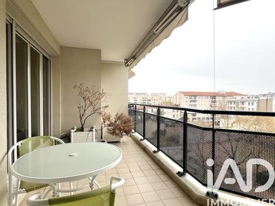 Appartement - 93 m² - 4 pièces
