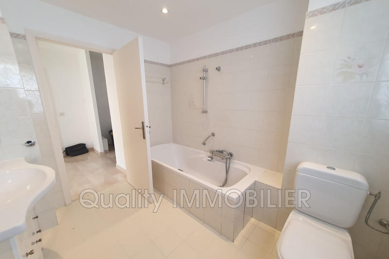 Appartement - 101 m² - 3 pièces