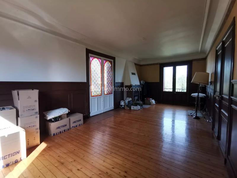 Maison - 203 m² - 8 pièces