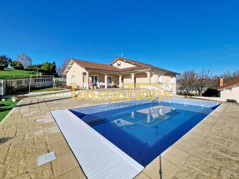 Villa - 200 m² - 6 pièces