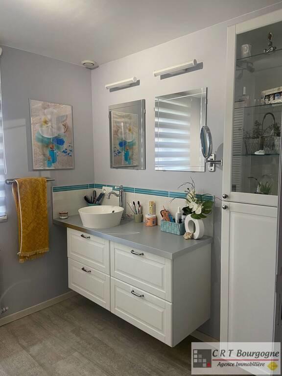 Maison ancienne - 177 m² - 9 pièces