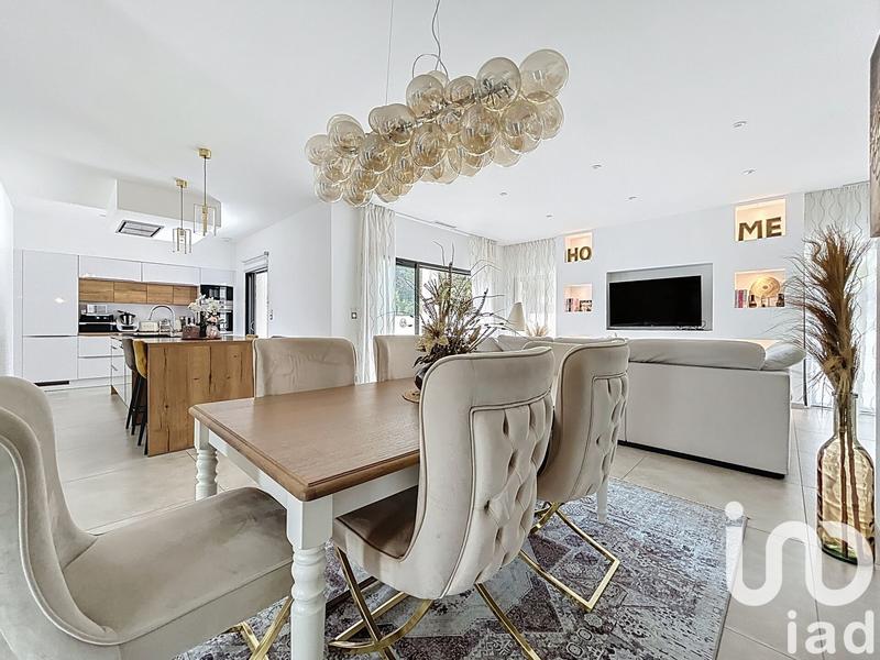 Maison - 144 m² - 5 pièces