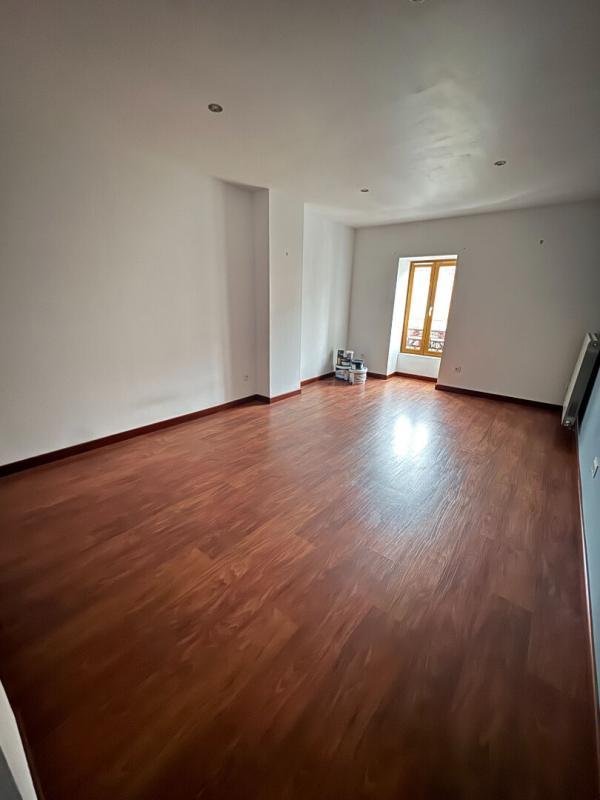 Appartement - 175 m² - 4 pièces