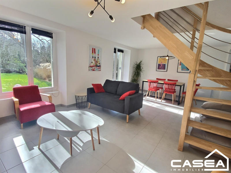 Maison ancienne - 300 m² - 15 pièces