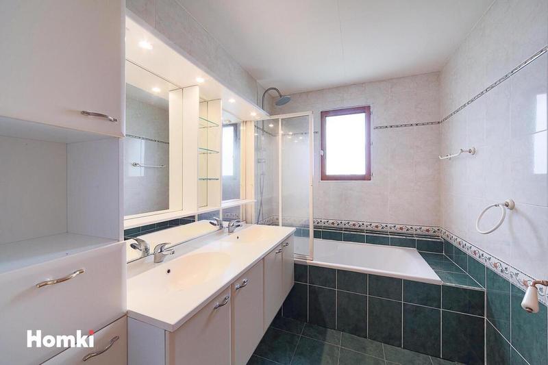 Maison - 127 m² - 6 pièces