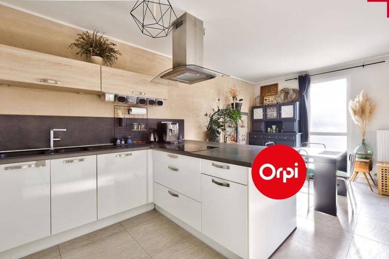 Appartement - 81 m² - 4 pièces