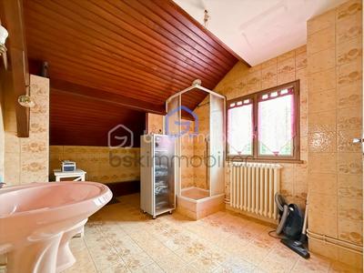 Pavillon - 185 m² - 8 pièces