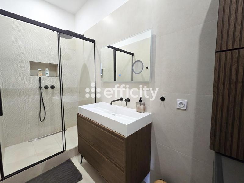 Appartement - 75 m² - 3 pièces