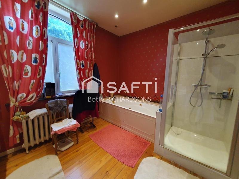 Maison de maîtres - 232 m² - 11 pièces