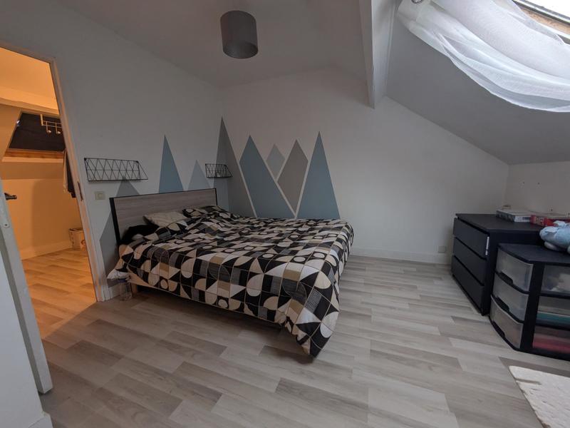 Maison - 99 m² - 5 pièces