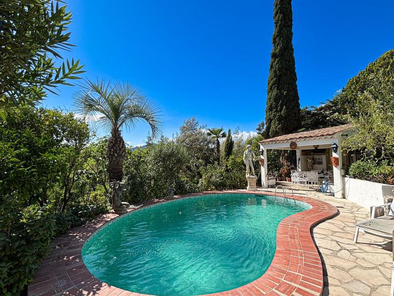 Villa - 193 m² - 5 pièces