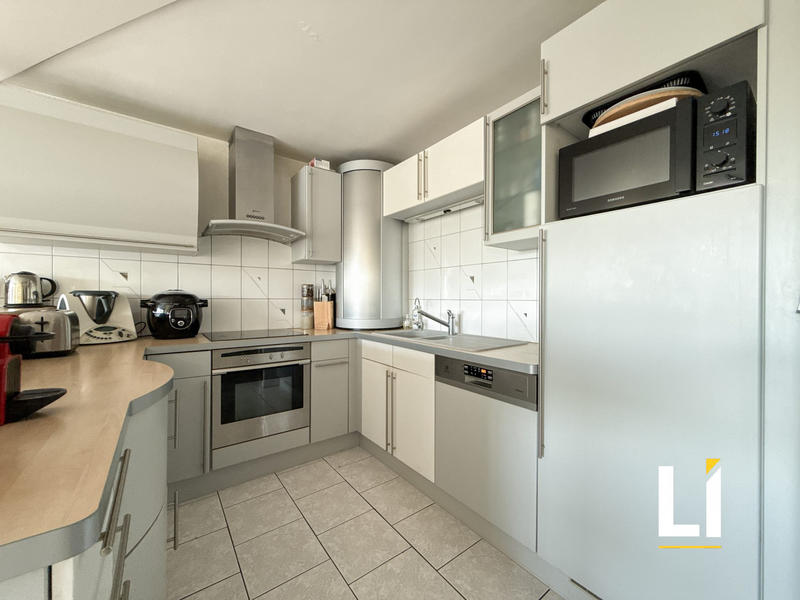 Appartement - 98 m² - 4 pièces