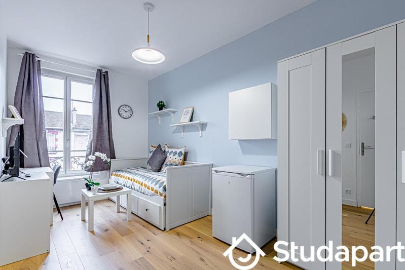 Chambre - 12 m² - 1 pièce