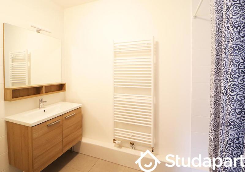 Chambre - 13 m² - 1 pièce