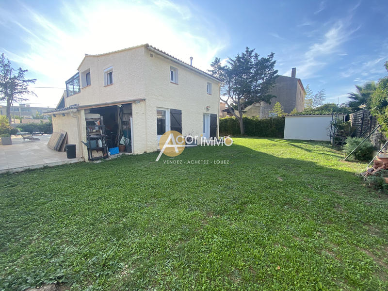 Maison - 220 m² - 8 pièces