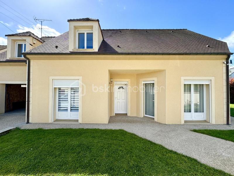 Maison - 214 m² - 7 pièces