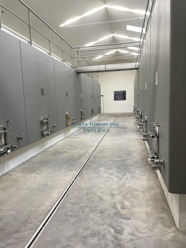 Maison - 360 000 m² - 1 pièce