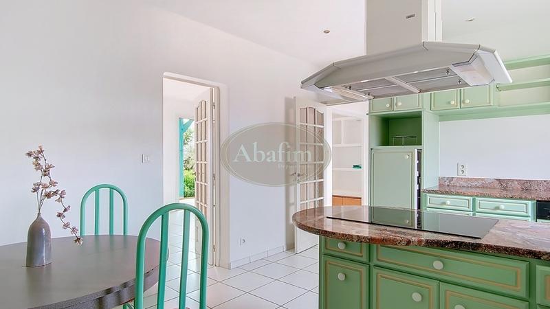 Maison - 160 m² - 5 pièces