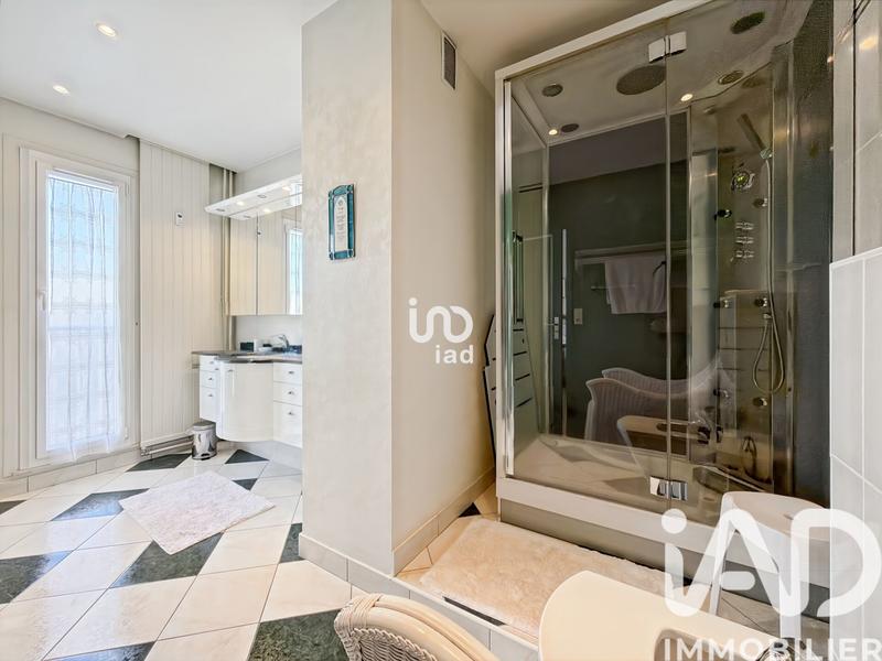 Appartement - 111 m² - 5 pièces