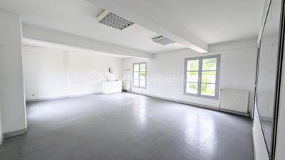 Demeure - 169 m² - 6 pièces