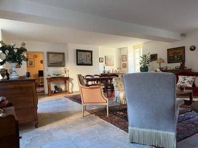 Maison en pierre - 245 m² - 6 pièces