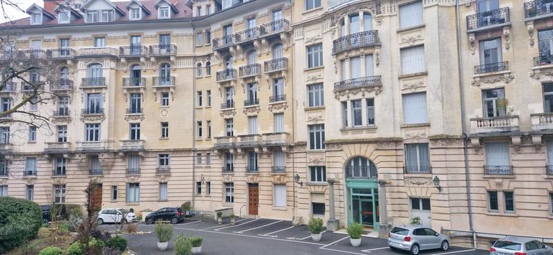 Appartement - 64 m² - 2 pièces