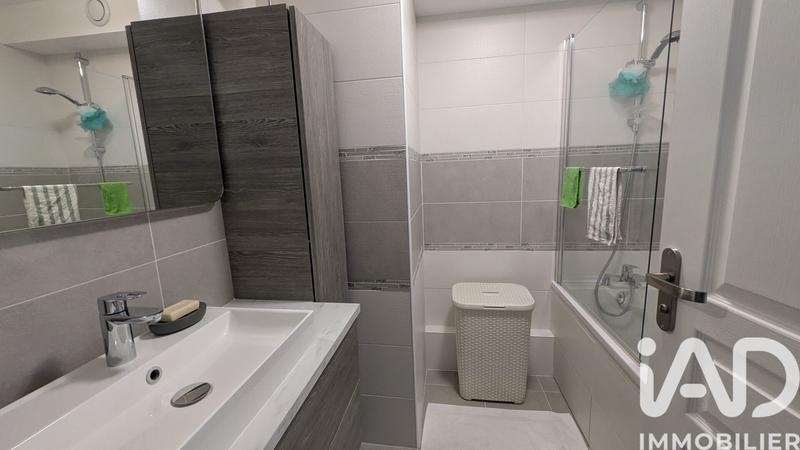 Appartement - 80 m² - 3 pièces