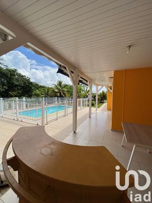 Maison - 104 m² - 4 pièces