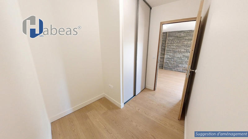 Appartement - 97 m² - 4 pièces