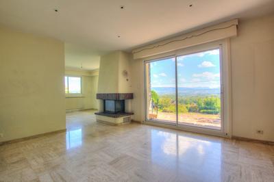 Maison - 167 m² - 5 pièces