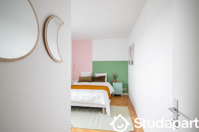 Chambre - 11 m² - 1 pièce