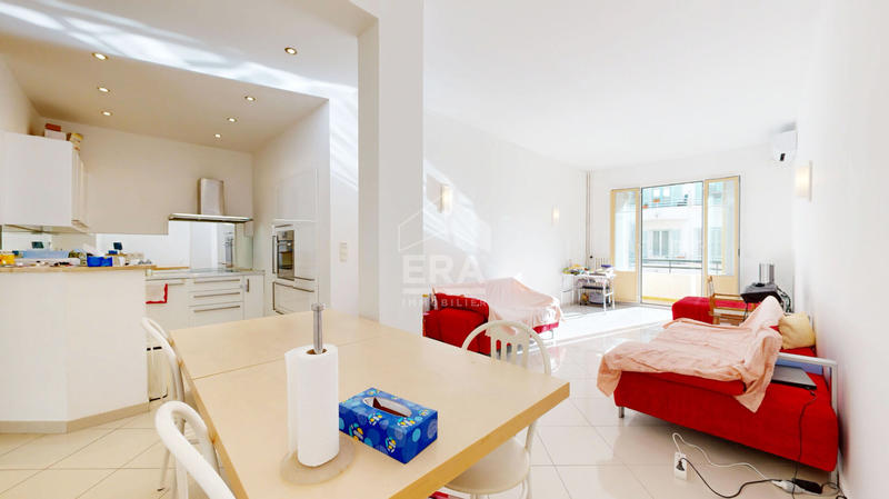 Appartement - 82 m² - 3 pièces