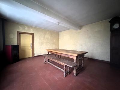 Maison - 412 m² - 8 pièces