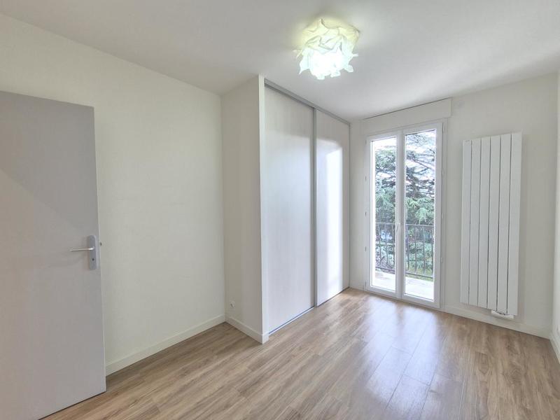 Appartement ancien - 74 m² - 4 pièces