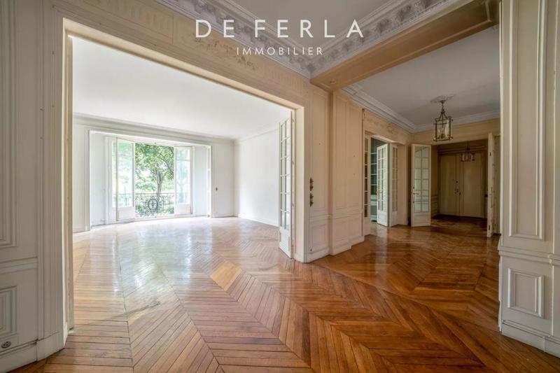 Appartement - 262 m² - 6 pièces