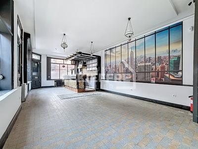 Immeuble - 138 m² - 6 pièces