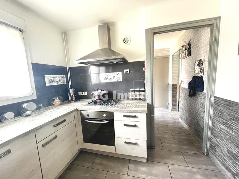 Maison jumelée - 80 m² - 5 pièces