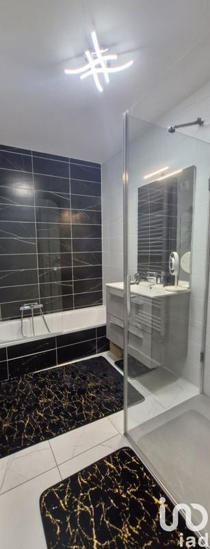 Appartement - 88 m² - 5 pièces