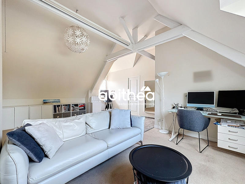 Maison - 164 m² - 9 pièces