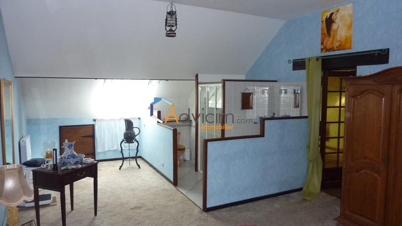 Maison - 210 m² - 6 pièces