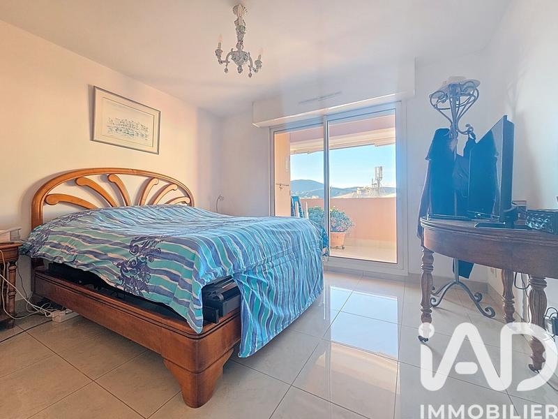 Appartement - 104 m² - 4 pièces