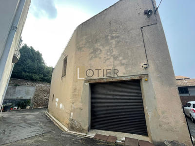 Parking / Garage - 134 m²