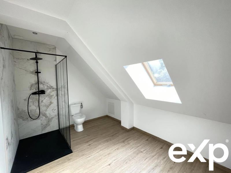 Maison - 147 m² - 6 pièces