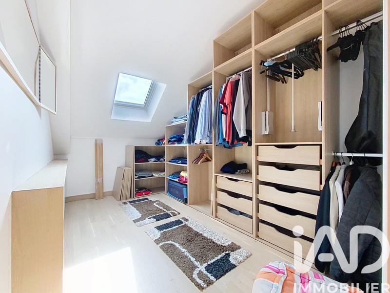 Maison - 180 m² - 5 pièces