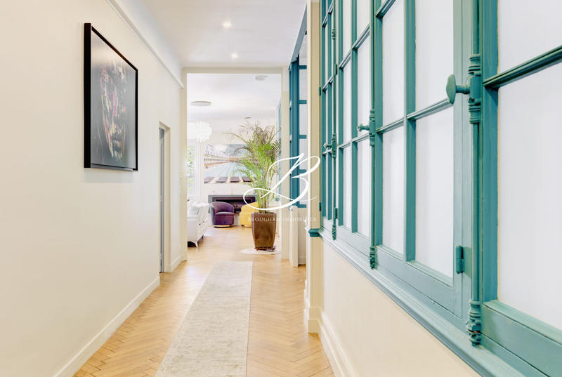 Appartement - 165 m² - 4 pièces