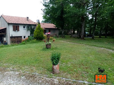 Maison - 160 m² - 9 pièces