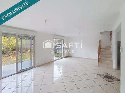 Maison - 110 m² - 5 pièces