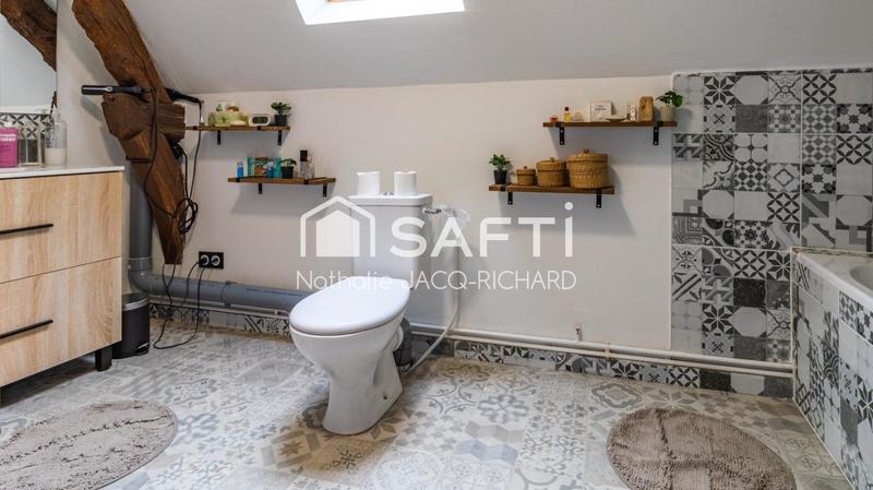 Maison - 180 m² - 7 pièces