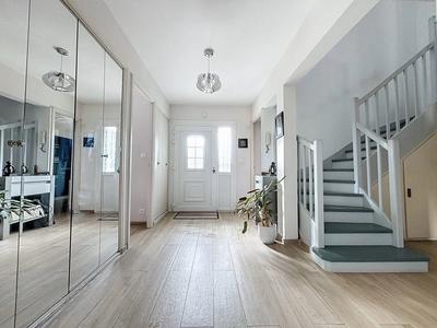 Maison - 169 m² - 7 pièces