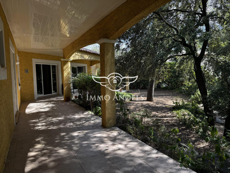 Maison - 170 m² - 5 pièces